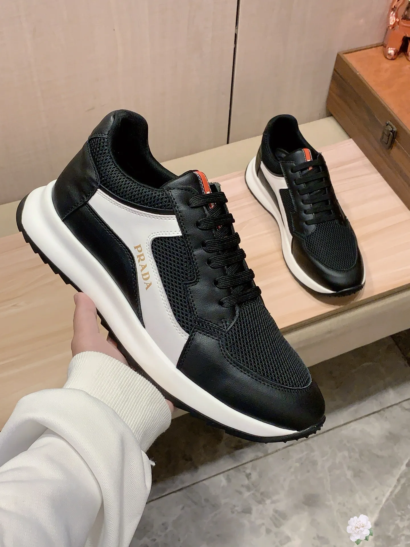Men's shoes 💰460💰💰🎩🎩[Lightning][Lightning] "Prada PRADA*" latest hot style casual shoes, top brand [seduce] luxury~purchase, top~quality. [Strong] The upper is made of imported breathable cowhide with material ➕ breathable sheepskin feet (•) and fine workmanship. The original stylish and stylish soft rubber wear-resistant and non-slip outsole is light and comfortable on the feet. The real thing looks better when photographed in person. 0121: code: 38-44, 4️⃣ colors selected